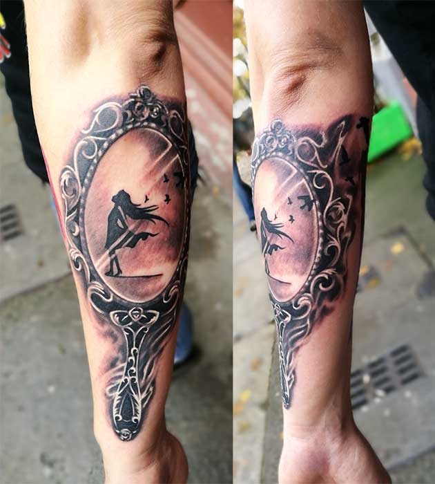 Invictus-Tattoo-Budapest-Berlin-Berta-Mihaly-Peter-Kacsa-tetovalo-tattooist-artist-maori-biomechanic-realistic-mirror