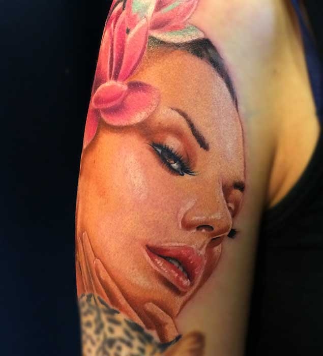 Invictus-Tattoo-Budapest-Berlin-tetovalo-studio-Laszlo-Laci-Kovacs-realistic-realistisch-portrait-farbe-bunt-frau