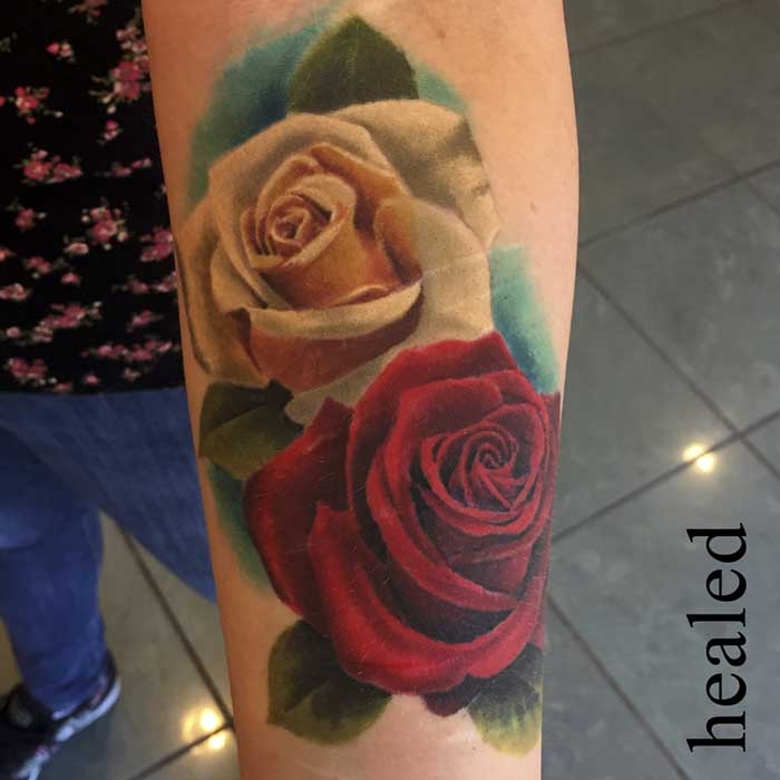 invictus-tattoo-berlin-budapest-laci-kovacs-realistic-scharzweiss-blackandgrey-portait-realistic-colour-rose