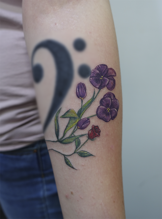 Invictus-Tattoo-Berlin-Tekla-flower