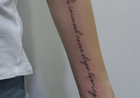 Invictus-Tattoo-Berlin-Tekla-arm-lettering